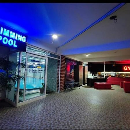 Hotel Maira Ντεχραντούν Εξωτερικό φωτογραφία