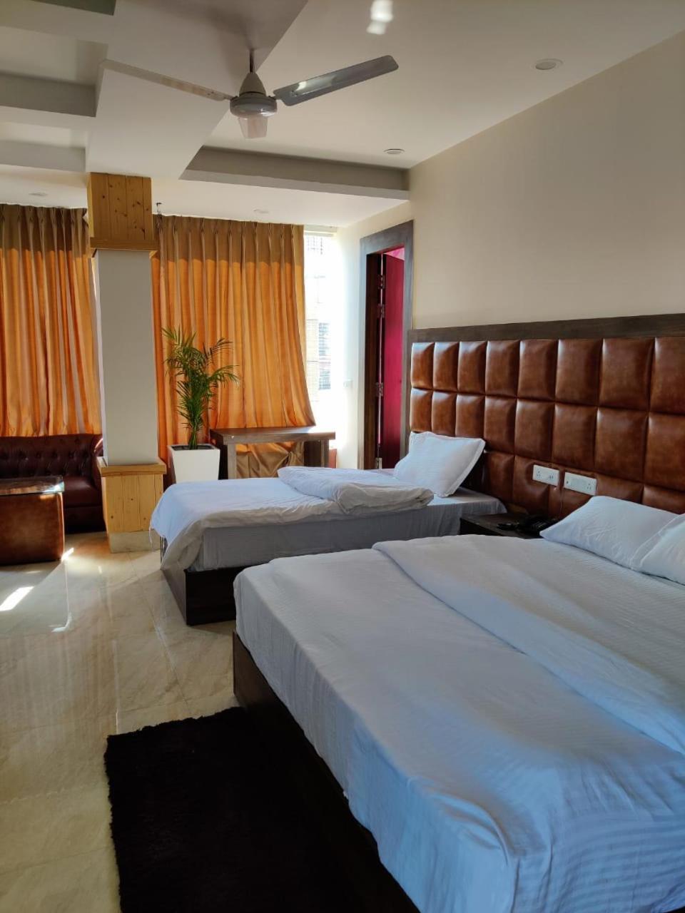Hotel Maira Ντεχραντούν Εξωτερικό φωτογραφία