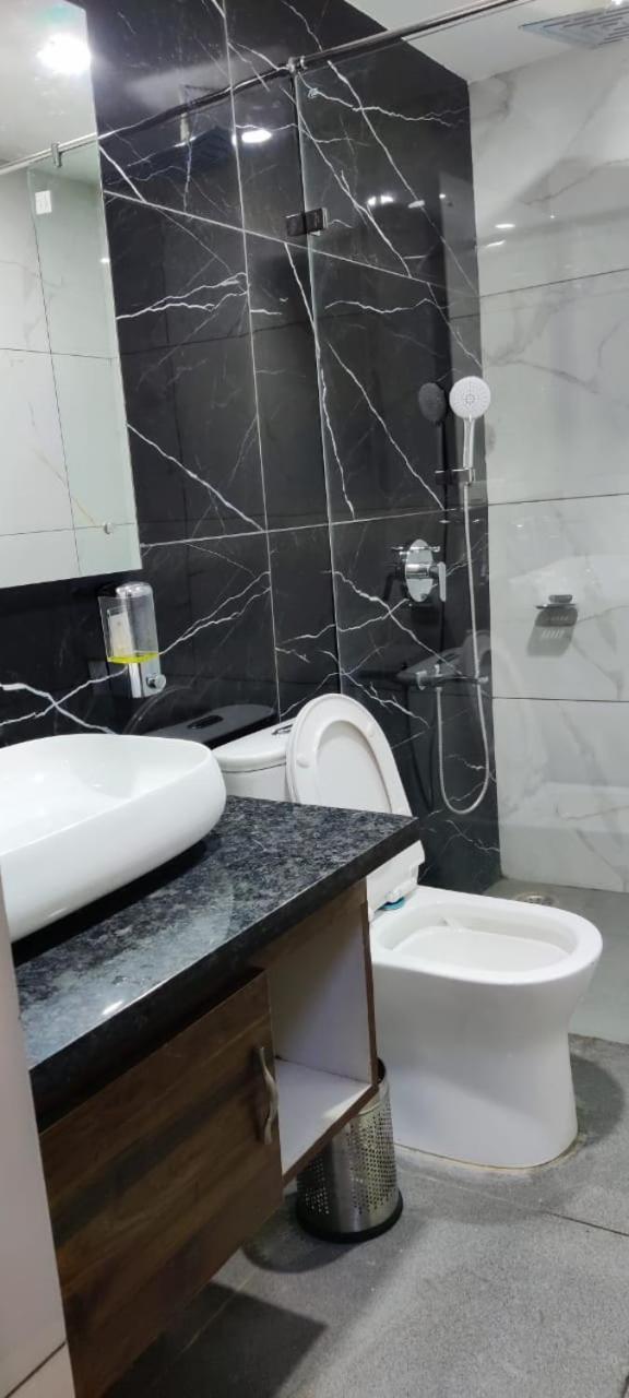 Hotel Maira Ντεχραντούν Εξωτερικό φωτογραφία